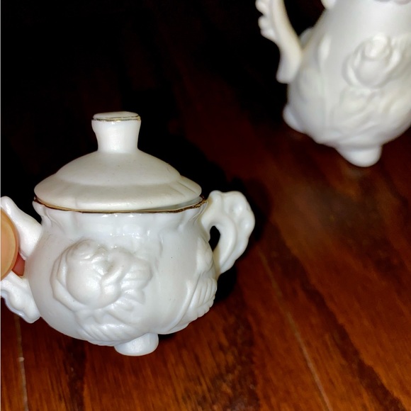 Miniature Tea Pot With Sugar & Creamer white embellished in golden 3.5” - Picture 6 of 13